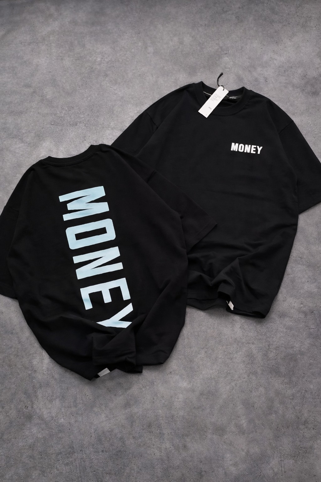 “MONEY “ GRAPHIC TSHIRT