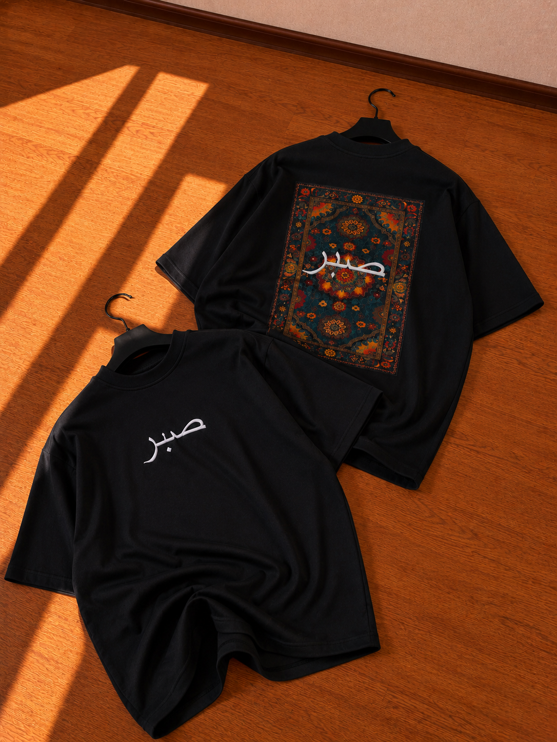 'SABAR' GRAPHIC OVERSIZE T-SHIRT