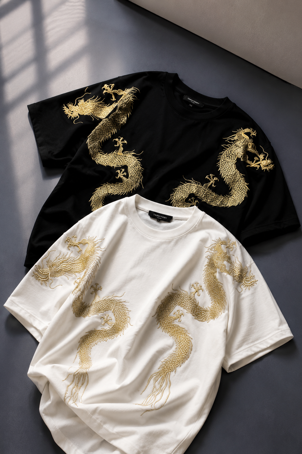 SNAKE GRAPHIC ALL OVER BAGGY FIT TEES