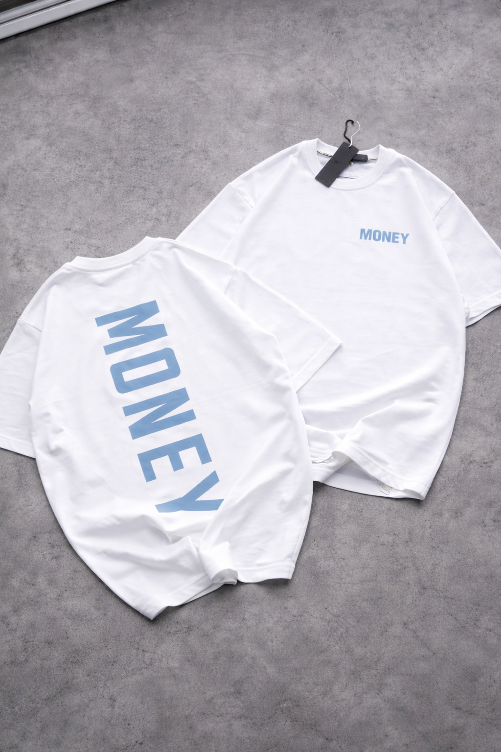 “MONEY “ GRAPHIC TSHIRT