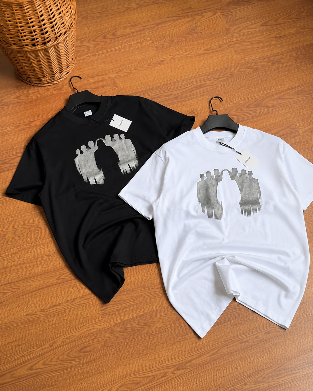 “ SOLO LEADER “Graphic Oversized Tshirt