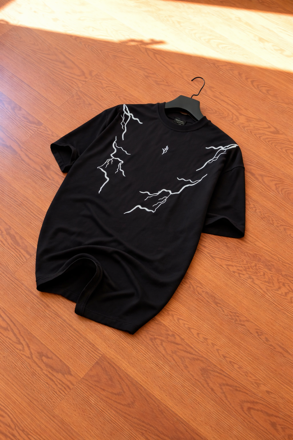 BLACKOUT THUNDER OVERSIZED TEE-SHIRT