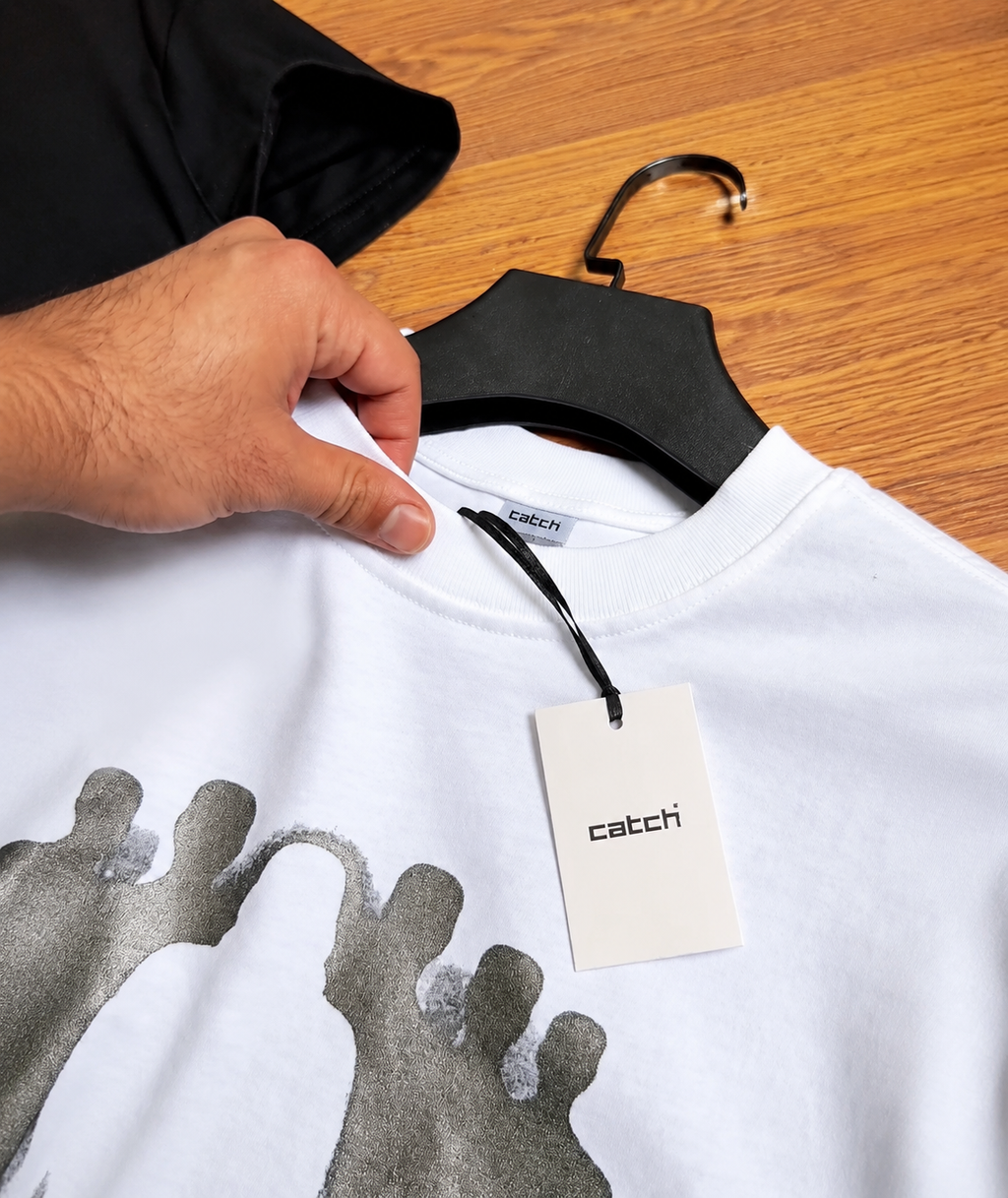 “ SOLO LEADER “Graphic Oversized Tshirt