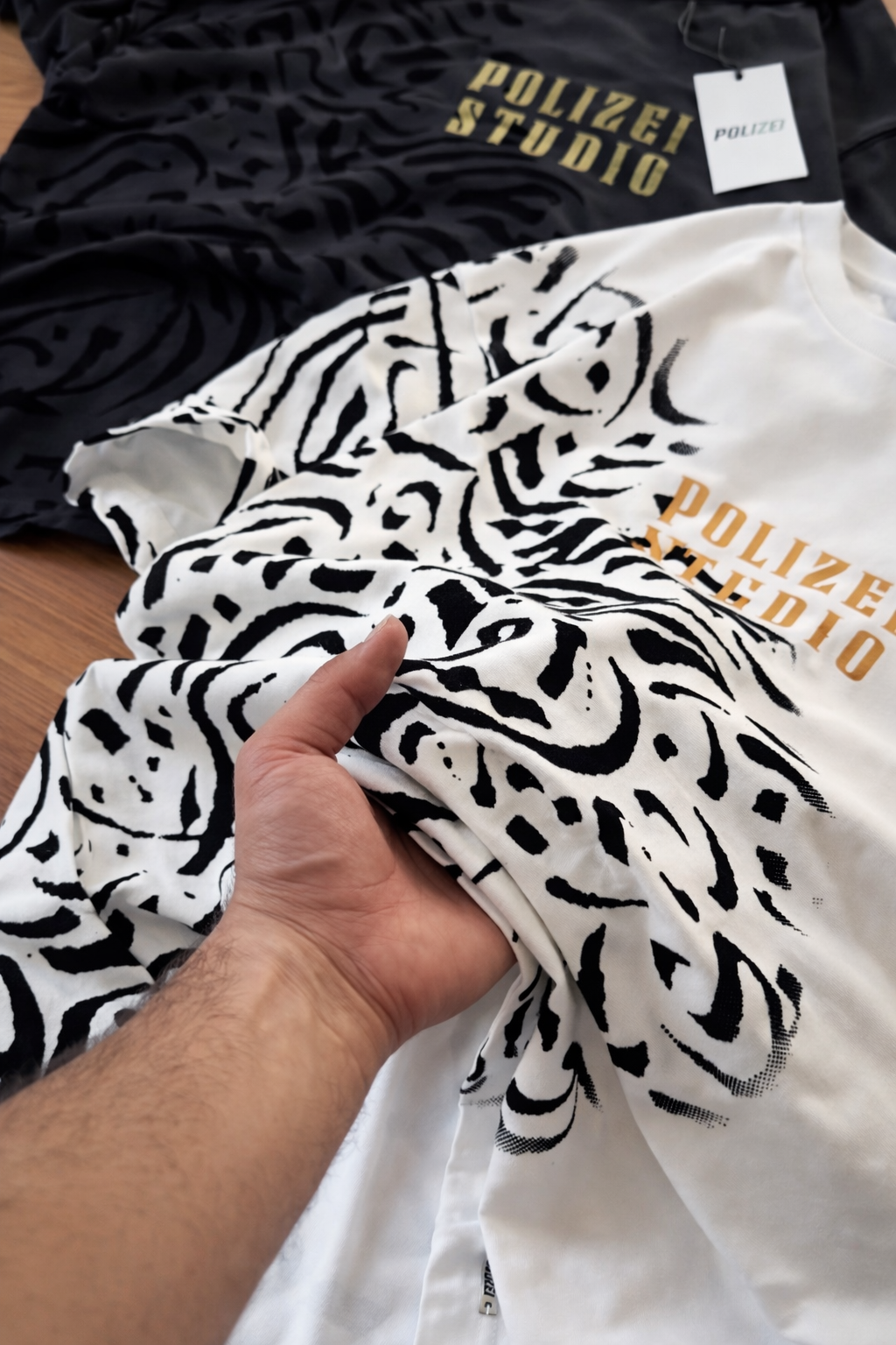 ARABIC STYLE BAGGY FIT OVERSIZED TEE