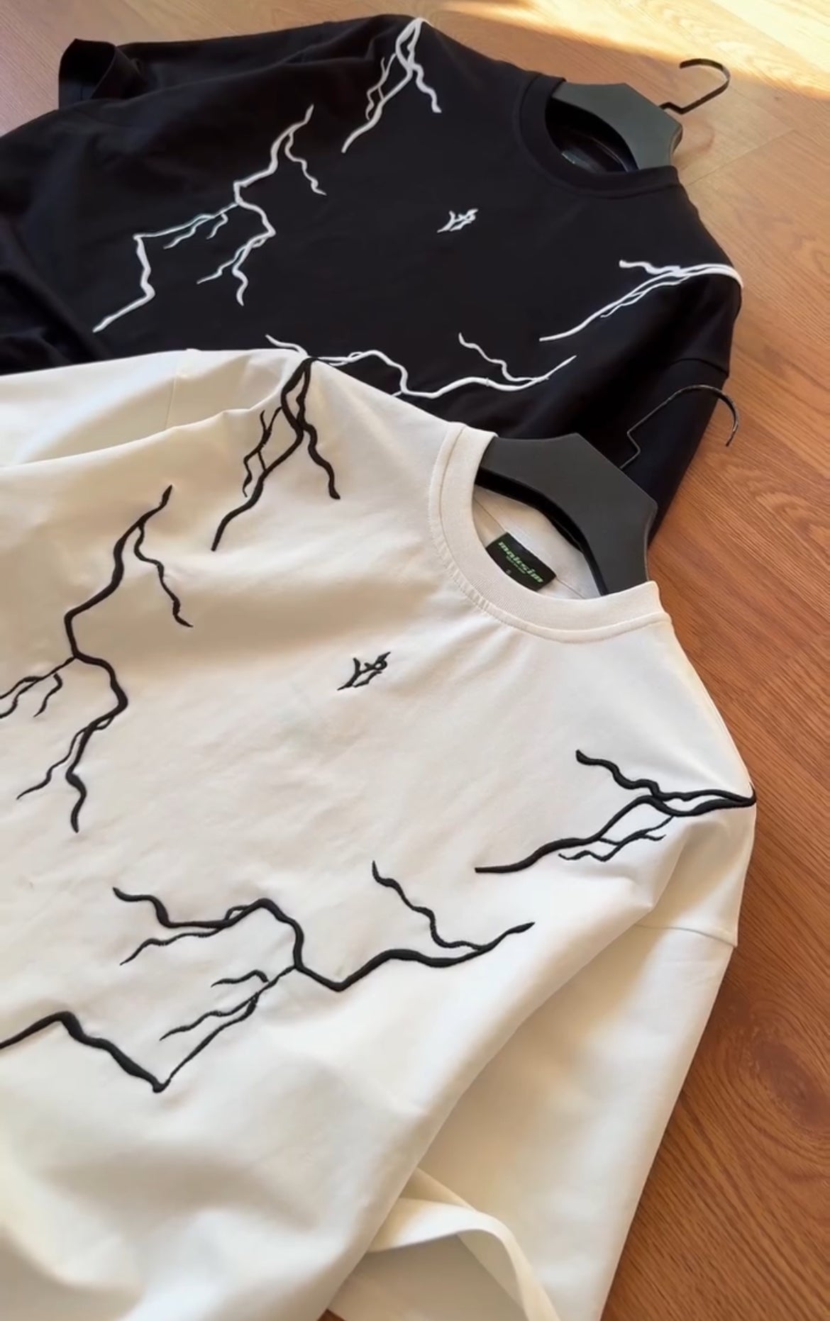 BLACKOUT THUNDER OVERSIZED TEE-SHIRT