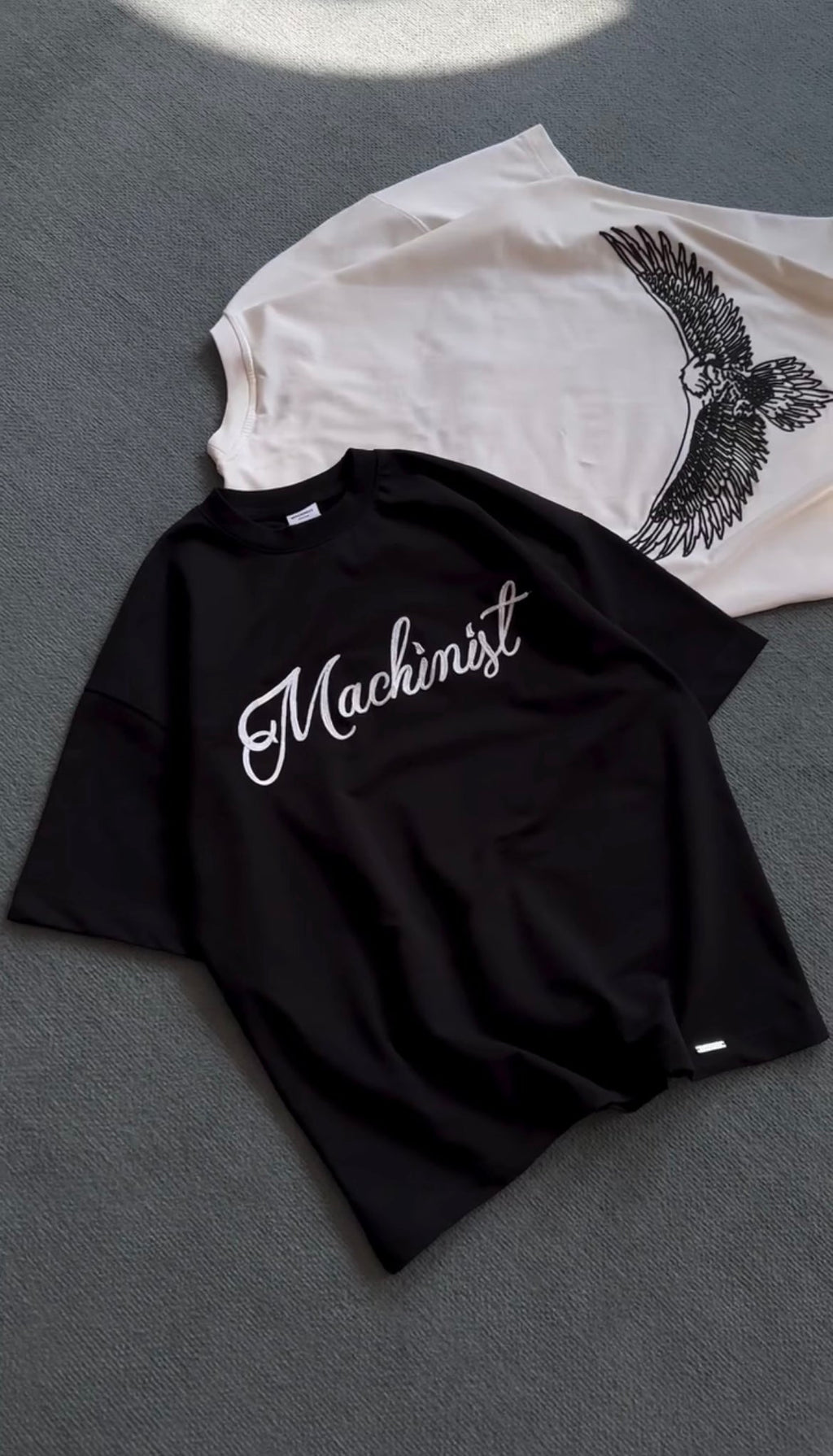 EAGLE FLY OVERSIZED GRAPHIC TEES