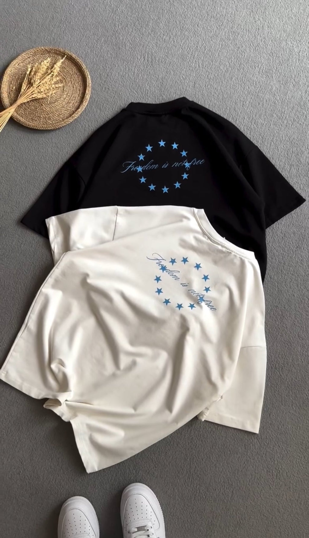 STAR GRAPHIC OVERSIZE TEE